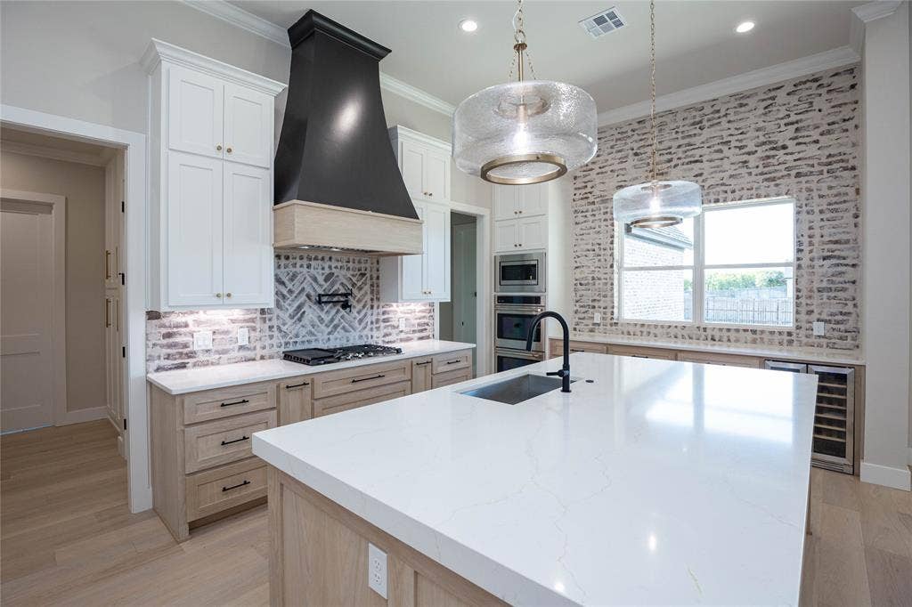 206 Knights Crossing Road, Lorena, TX 76655 Comes with Cafe Collection Appliances.