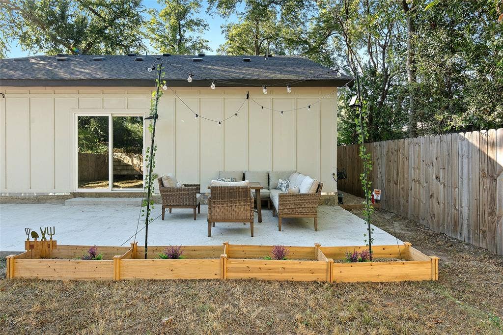 3614 Bertrand Avenue, Dallas, TX 75210 3614 Bertrand Avenue, Dallas, TX 75210