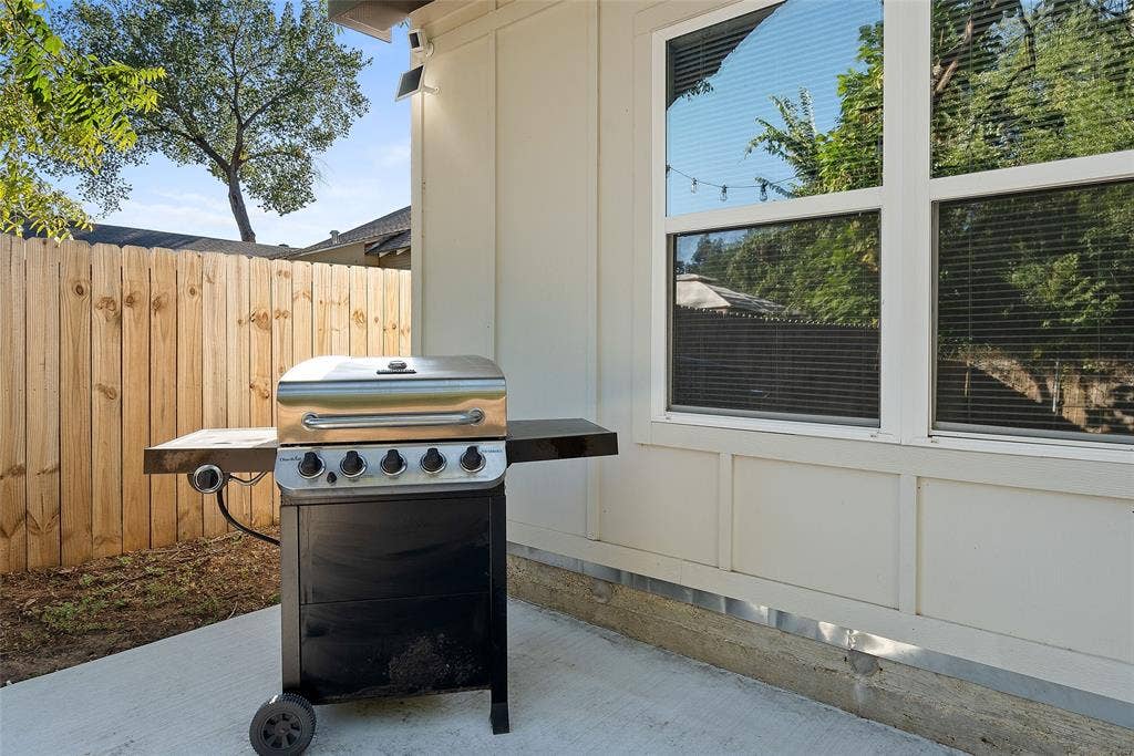 3614 Bertrand Avenue, Dallas, TX 75210 3614 Bertrand Avenue, Dallas, TX 75210