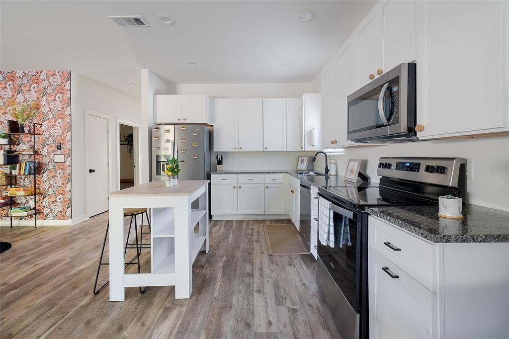 3614 Bertrand Avenue, Dallas, TX 75210 3614 Bertrand Avenue, Dallas, TX 75210