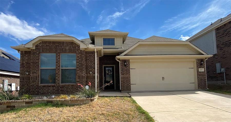 Property photo for 217 Bearman Drive, Fort Worth, TX