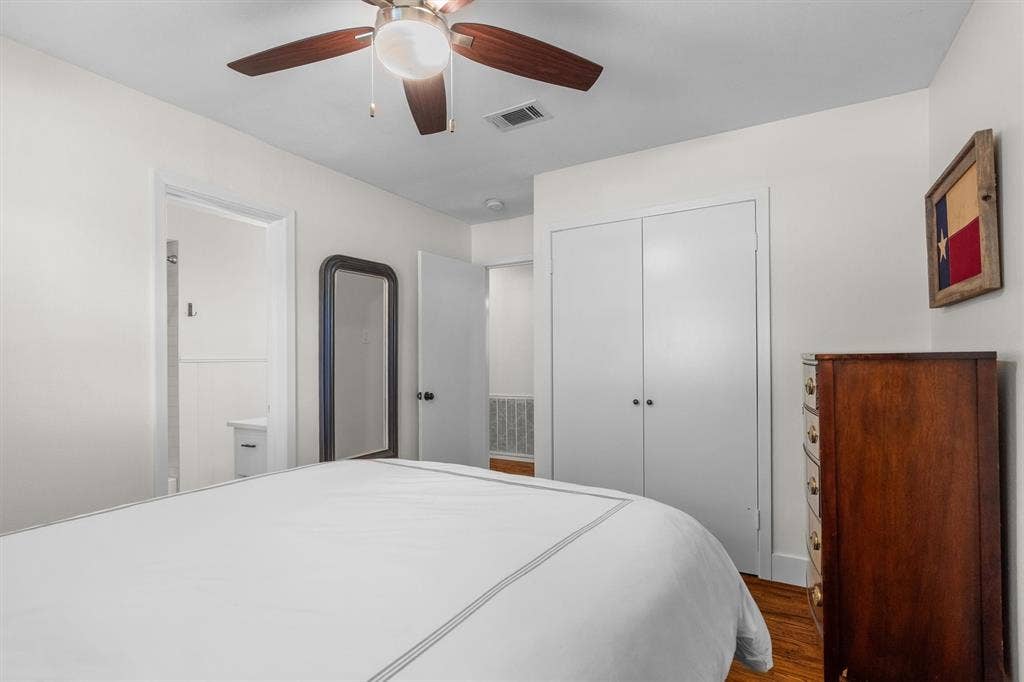 Fourth bedroom