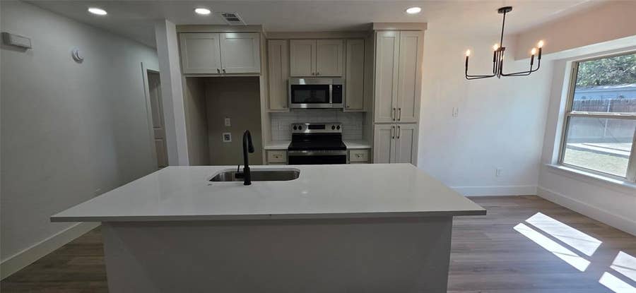 Property photo for 6208 Kary Lynn Drive S, Watauga, TX