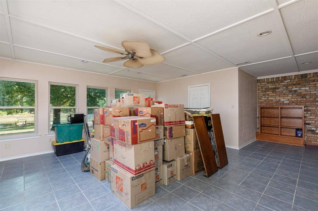 6607 S State Highway 78 Highway, Bonham, TX 75418 Family Room