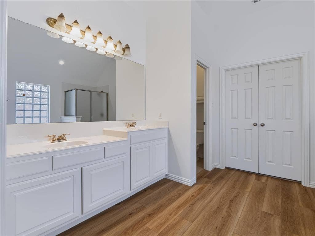 2305 Canyon Creek Drive, McKinney, TX 75072 2305 Canyon Creek Drive, McKinney, TX 75072