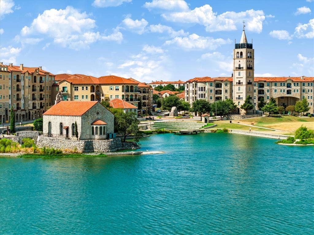 2305 Canyon Creek Drive, McKinney, TX 75072 2305 Canyon Creek Drive, McKinney, TX 75072