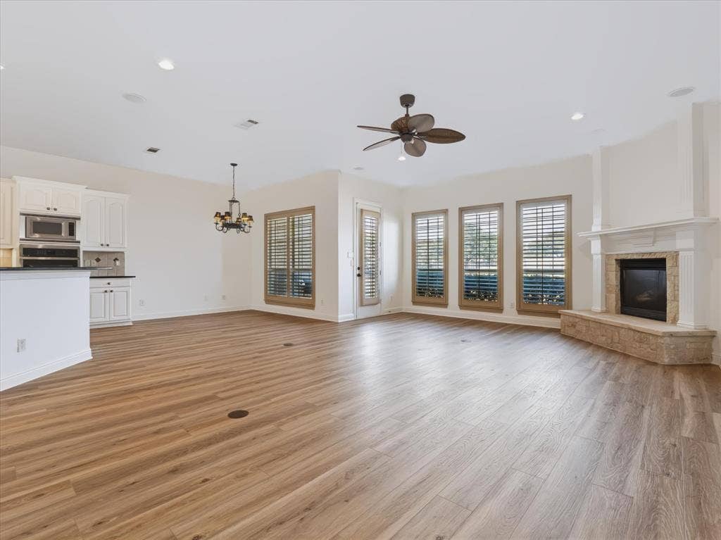 2305 Canyon Creek Drive, McKinney, TX 75072 2305 Canyon Creek Drive, McKinney, TX 75072