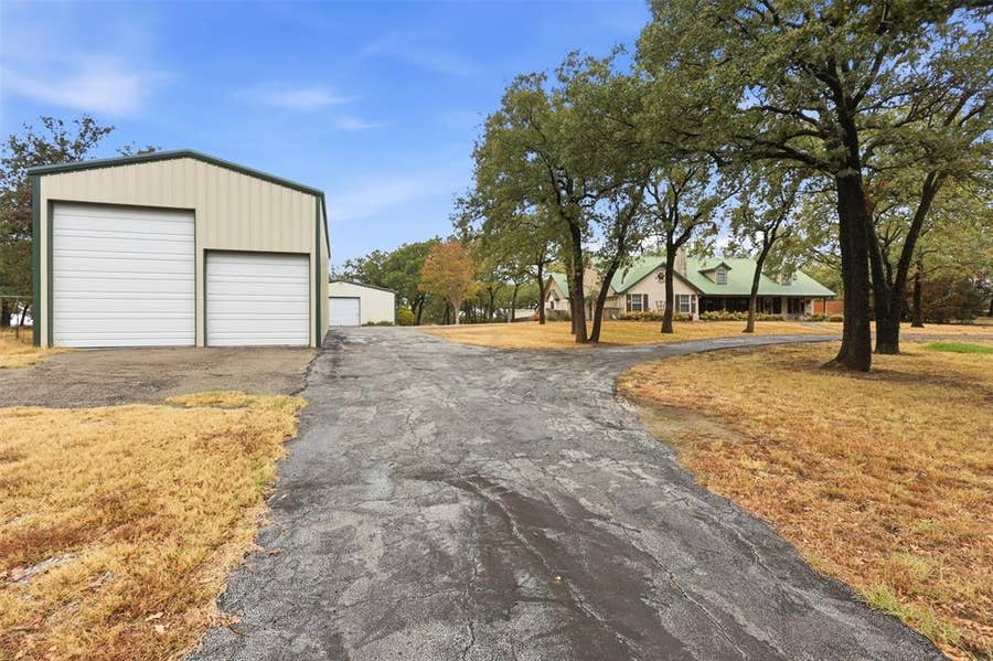 Property photo for 211 Private Road 4931, Springtown, TX