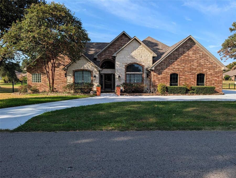 Property photo for 10644 Buddy Parker Road, Kemp, TX