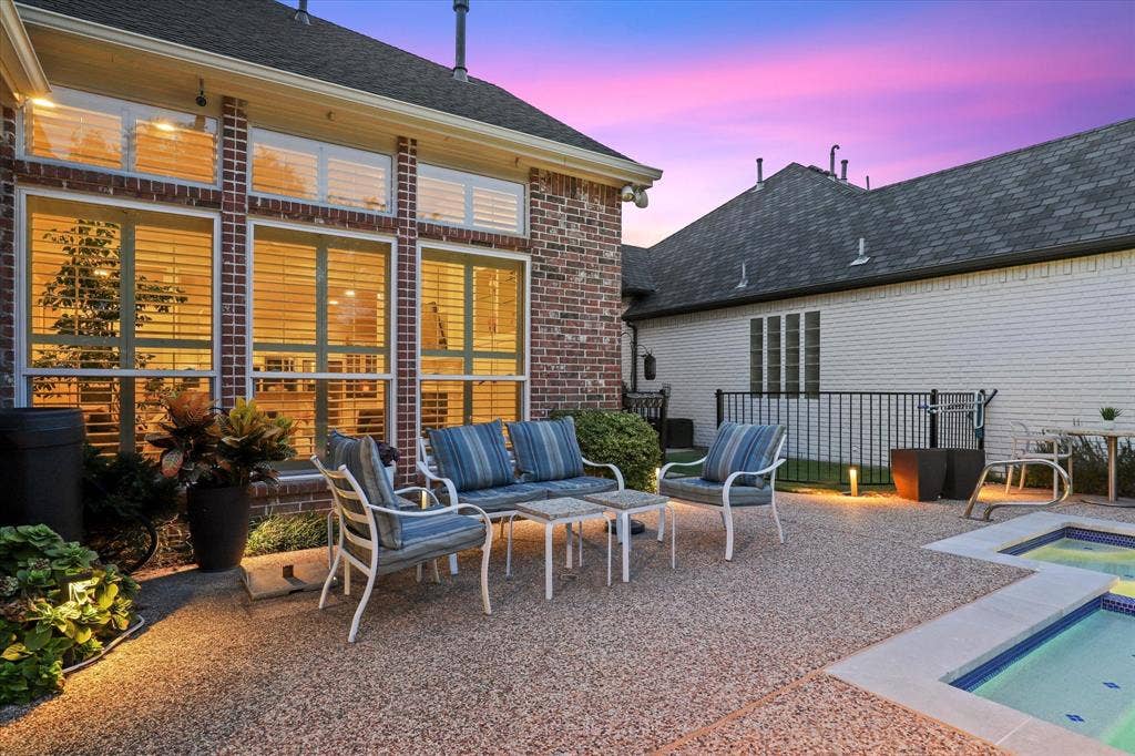 5600 Southern Hills Drive, Frisco, TX 75034 From morning coffee to an evening beside the water, this home feels beautifully connected to its setting.
