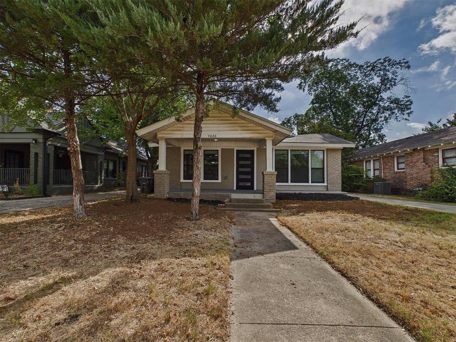 Property photo for 1026 Cedar Hill Avenue, Dallas, TX