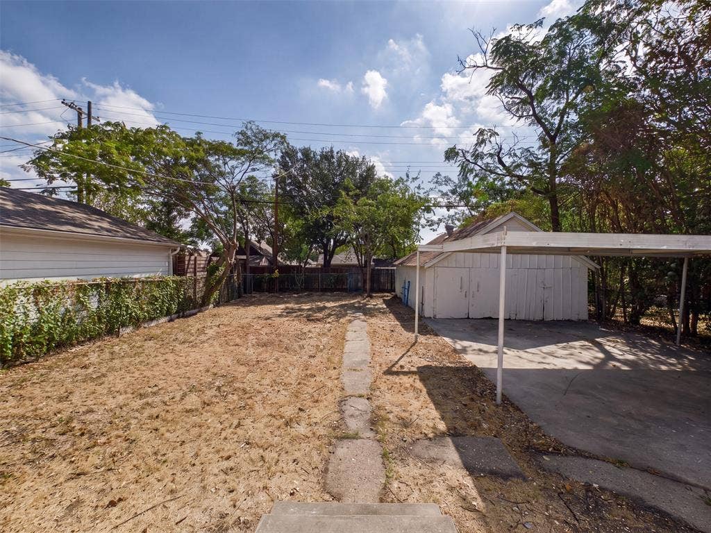 1026 Cedar Hill Avenue, Dallas, TX 75208 1026 Cedar Hill Avenue, Dallas, TX 75208