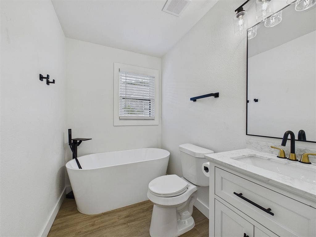 1026 Cedar Hill Avenue, Dallas, TX 75208 1026 Cedar Hill Avenue, Dallas, TX 75208