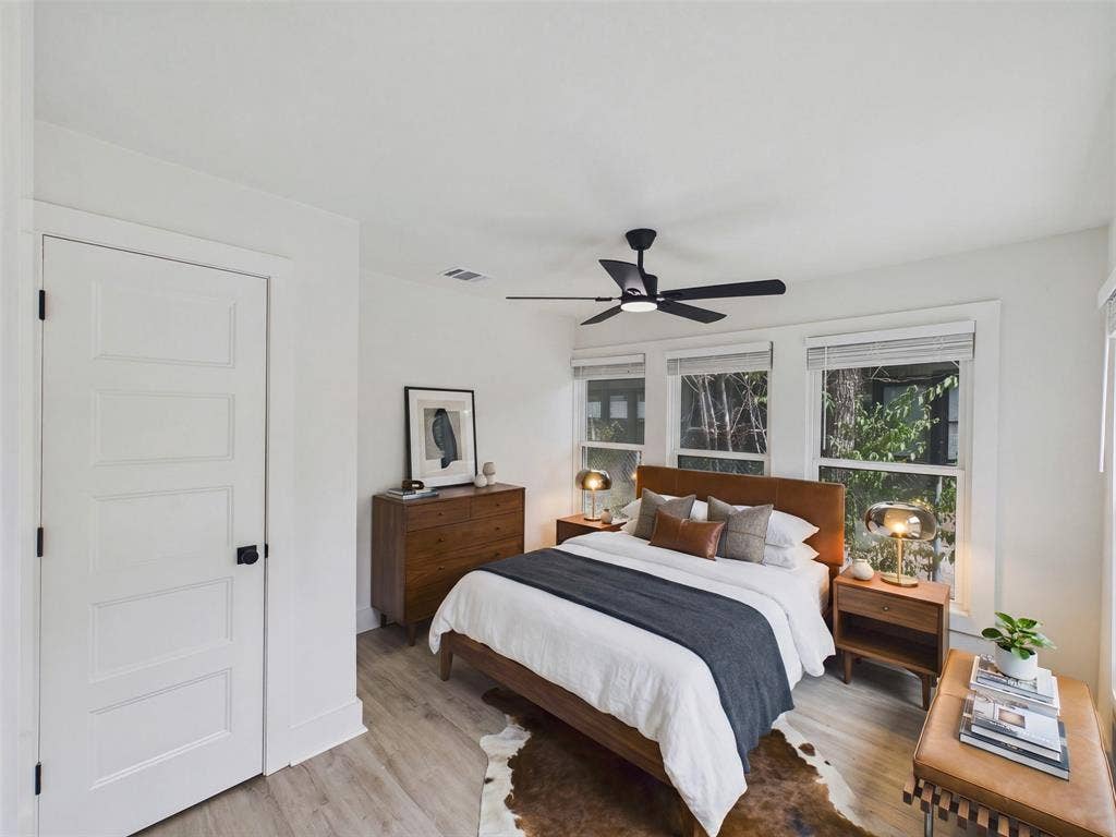 1026 Cedar Hill Avenue, Dallas, TX 75208 1026 Cedar Hill Avenue, Dallas, TX 75208
