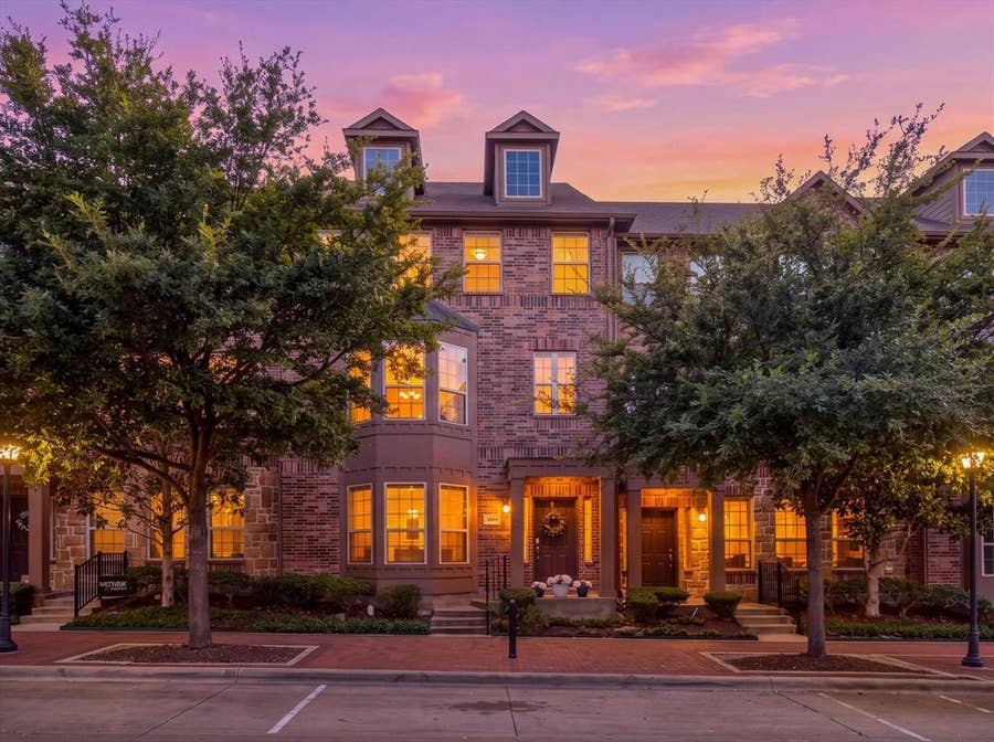 Property photo for 3894 Everwood Lane, Addison, TX