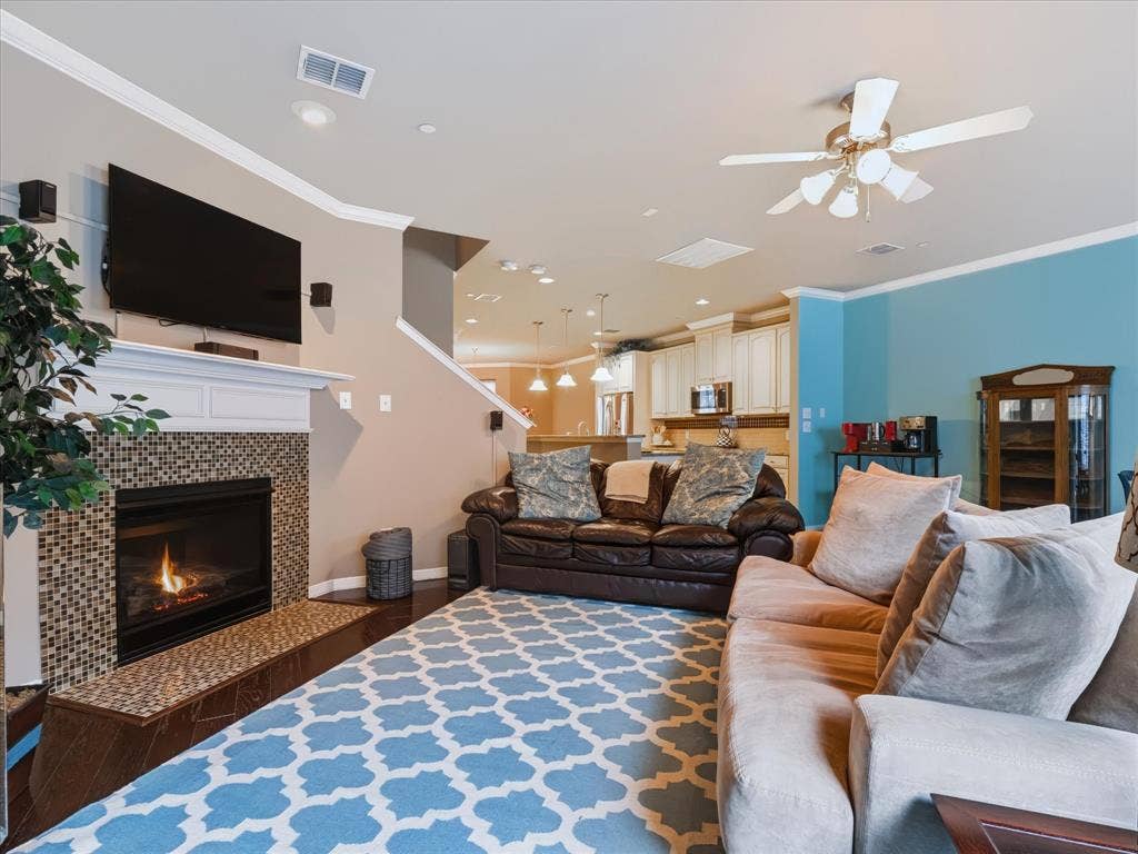 3894 Everwood Lane, Addison, TX 75001