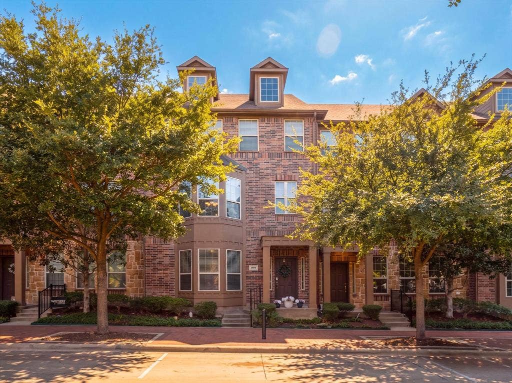 3894 Everwood Lane, Addison, TX 75001