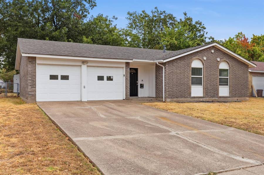 Property photo for 1312 Greenway Drive, Mesquite, TX