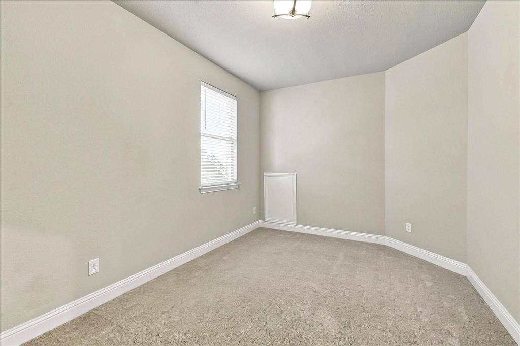 Bedroom #4 with ensuite bathroom