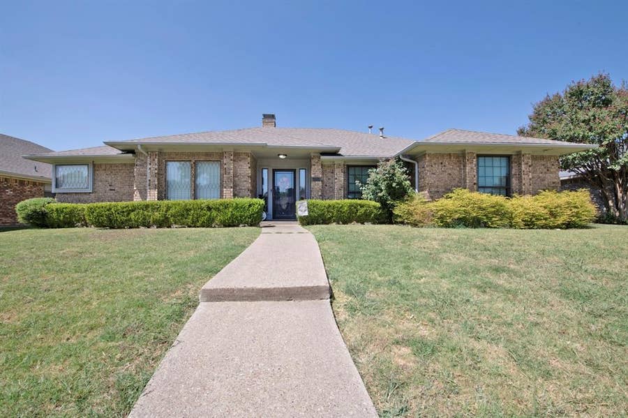 Property photo for 4709 Knollview Lane, Mesquite, TX