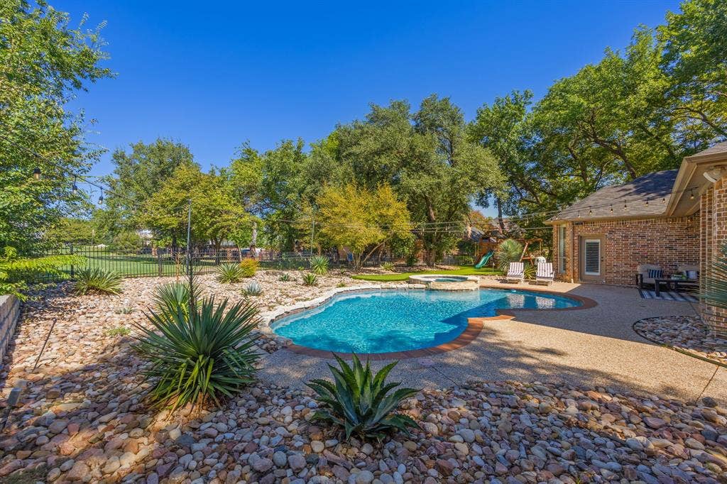 2304 Fairway Circle, Heath, TX 75032 2304 Fairway Circle, Heath, TX 75032