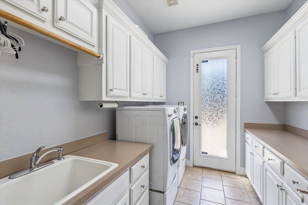1417 Kaitlyn Lane, Keller, TX 76248 1417 Kaitlyn Lane, Keller, TX 76248