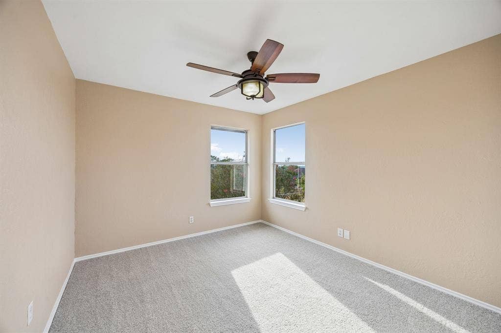 273 Greenview Lane, Van Alstyne, TX 75495