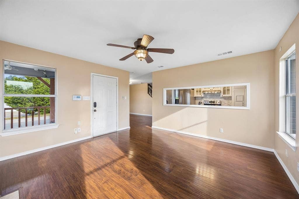 273 Greenview Lane, Van Alstyne, TX 75495