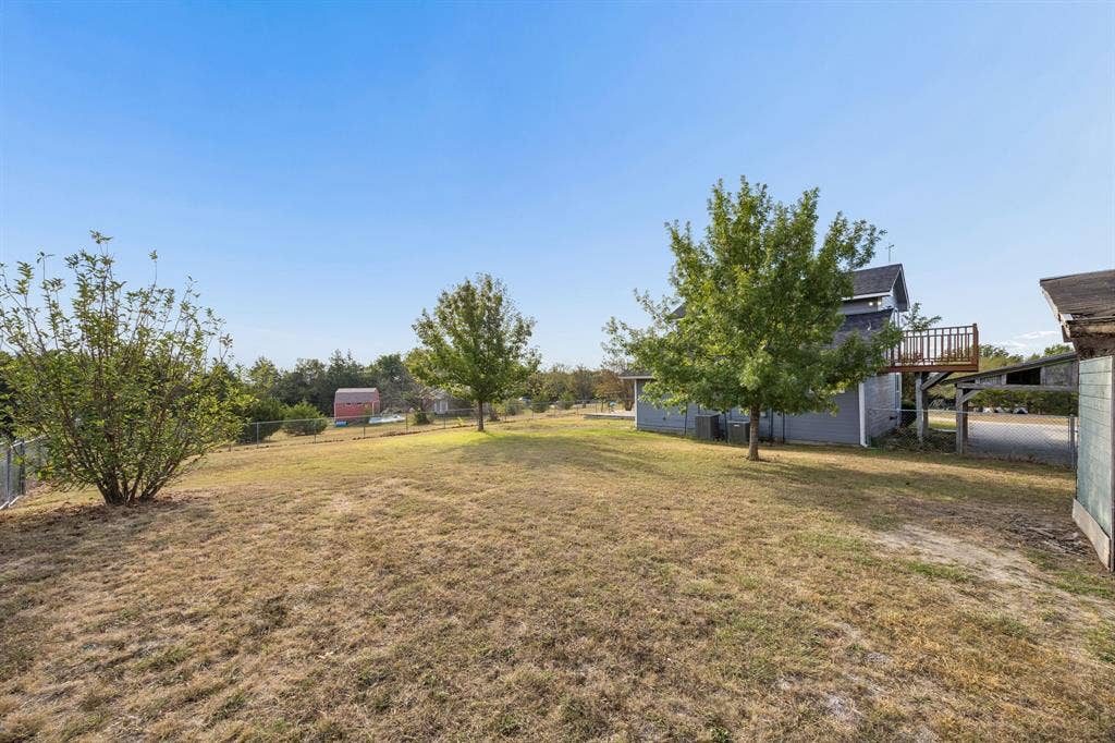 273 Greenview Lane, Van Alstyne, TX 75495