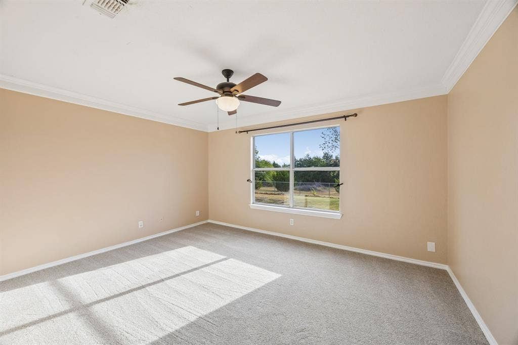 273 Greenview Lane, Van Alstyne, TX 75495