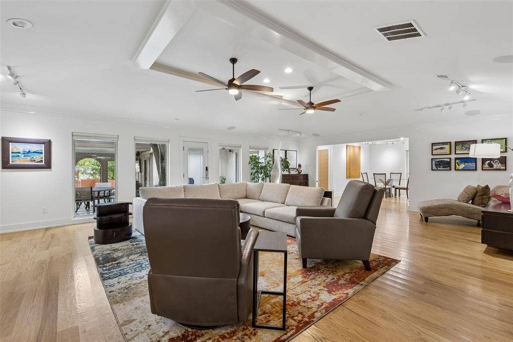 Dining with a Direct Kitchen Connection — This well-proportioned dining room sits just steps from the remodeled kitchen, creating an effortless setup for everyday meals, entertaining, and holiday gatherings.