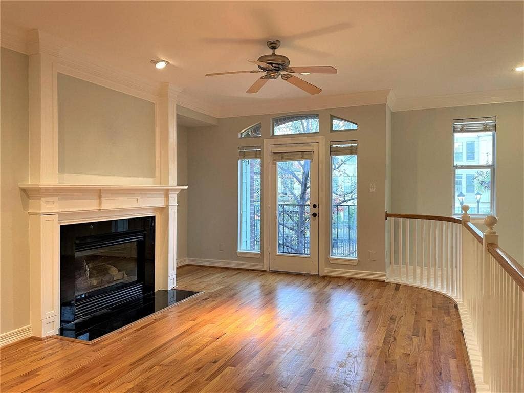 2480 Worthington Street, Dallas, TX 75204 2480 Worthington Street, Dallas, TX 75204