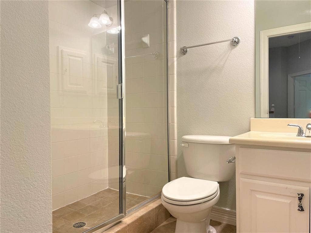 2480 Worthington Street, Dallas, TX 75204 2480 Worthington Street, Dallas, TX 75204