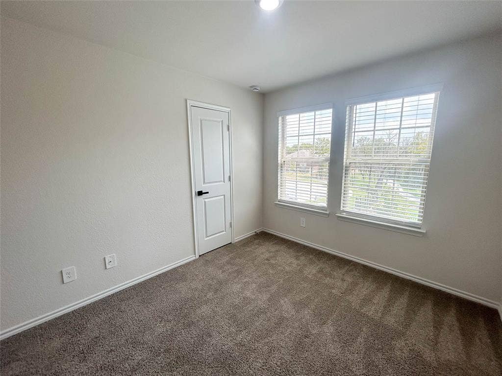 935 Keystone Court, Ferris, TX 75125 935 Keystone Court, Ferris, TX 75125