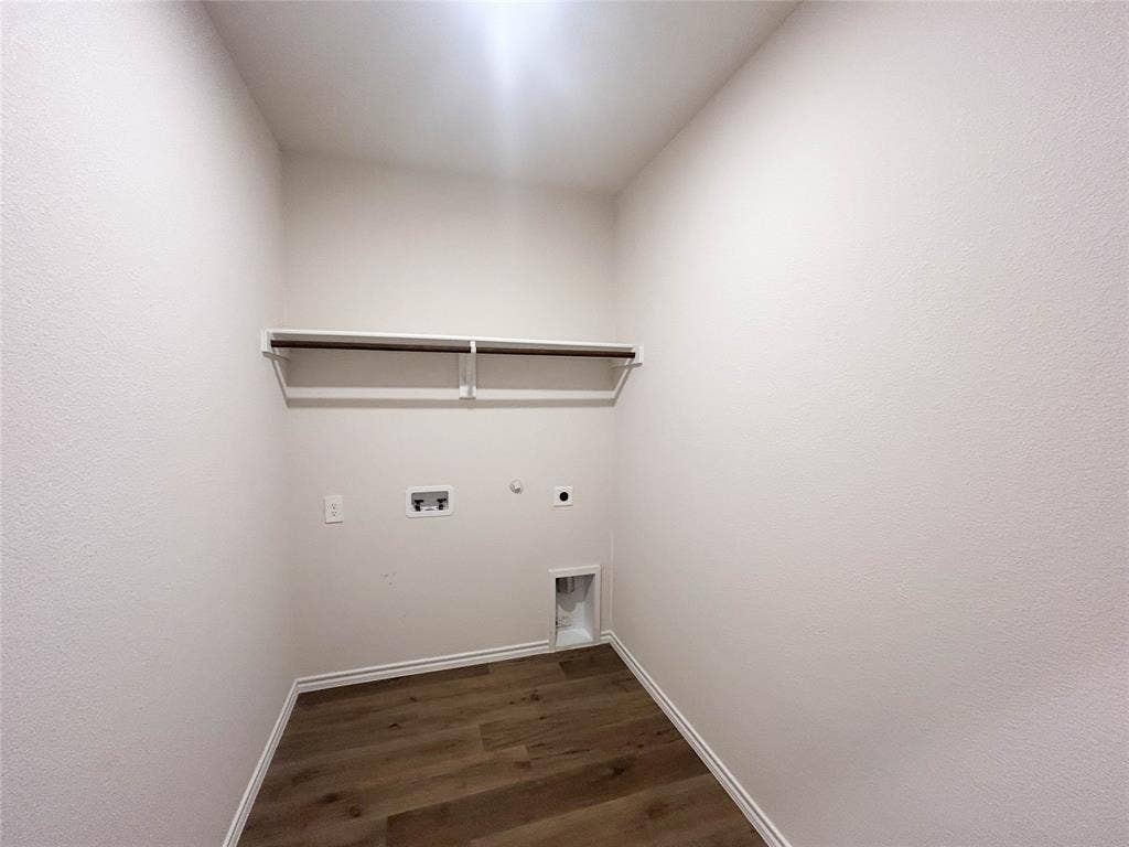 935 Keystone Court, Ferris, TX 75125 935 Keystone Court, Ferris, TX 75125
