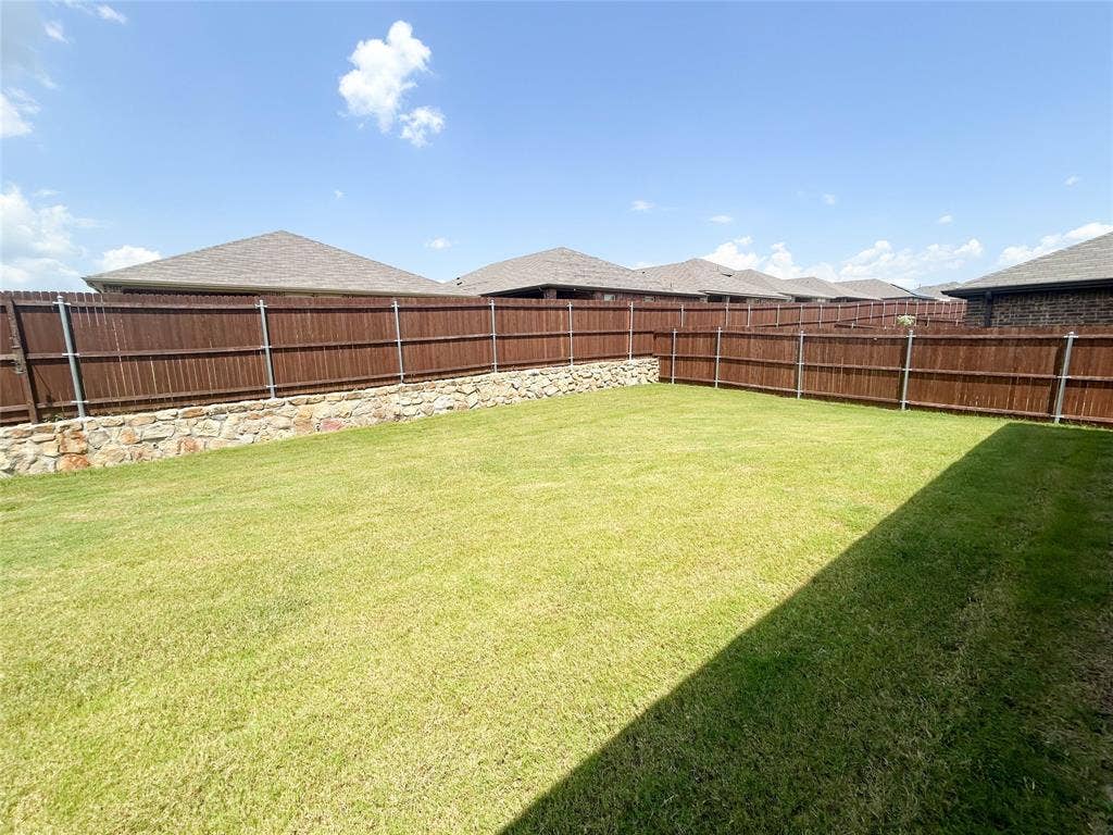 935 Keystone Court, Ferris, TX 75125 935 Keystone Court, Ferris, TX 75125
