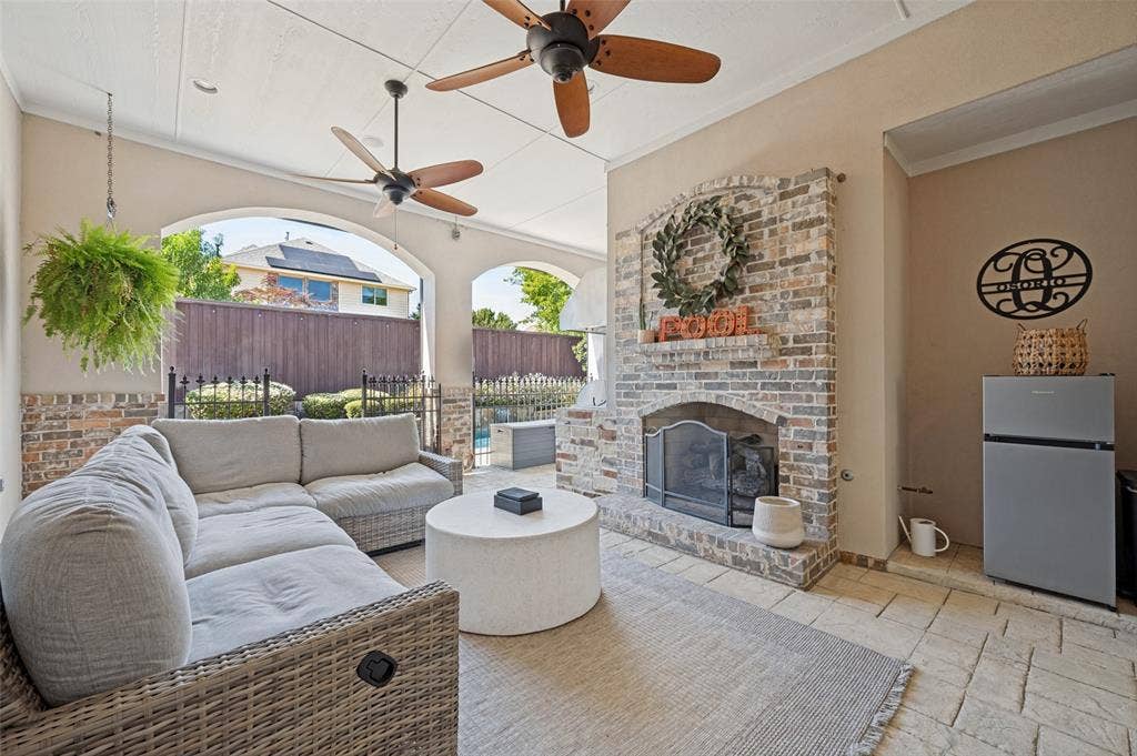 181 Hidden Lake Drive, Prosper, TX 75078