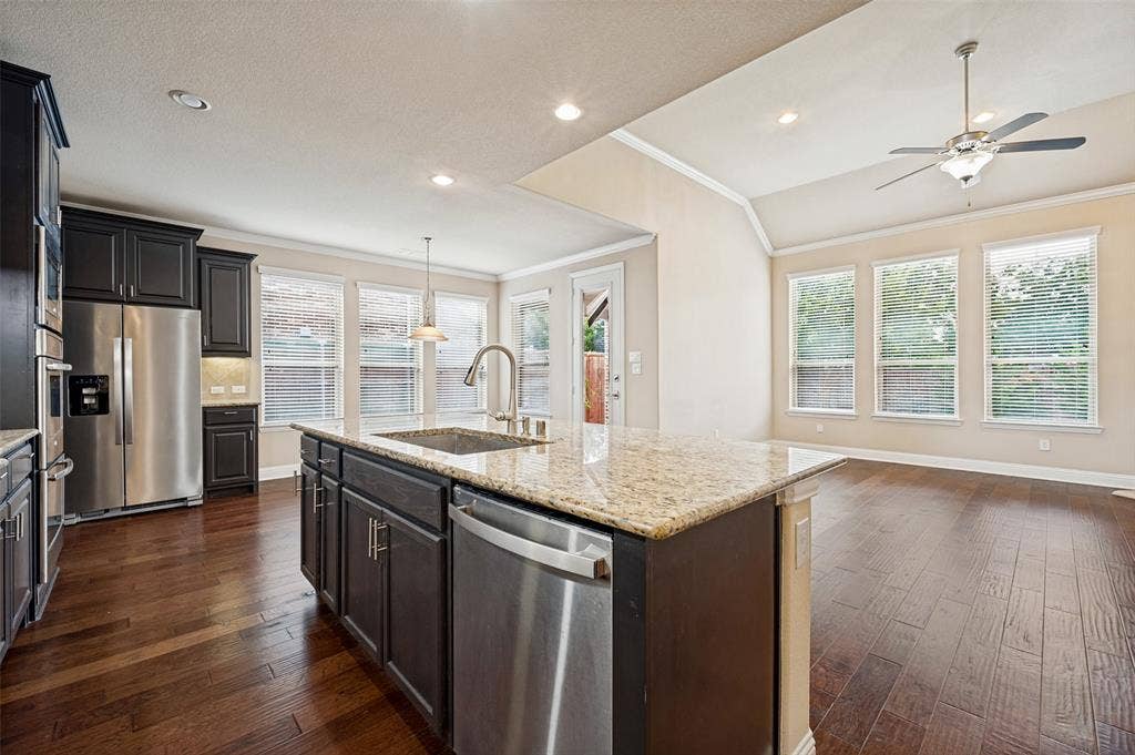10365 Perkins Lane, Frisco, TX 75035 10365 Perkins Lane, Frisco, TX 75035