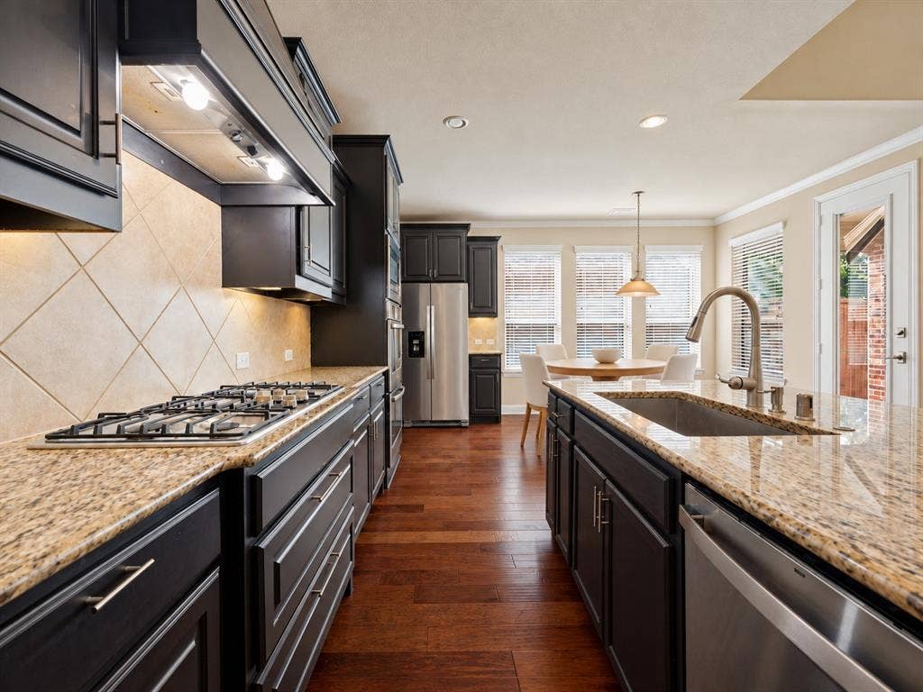 10365 Perkins Lane, Frisco, TX 75035 10365 Perkins Lane, Frisco, TX 75035