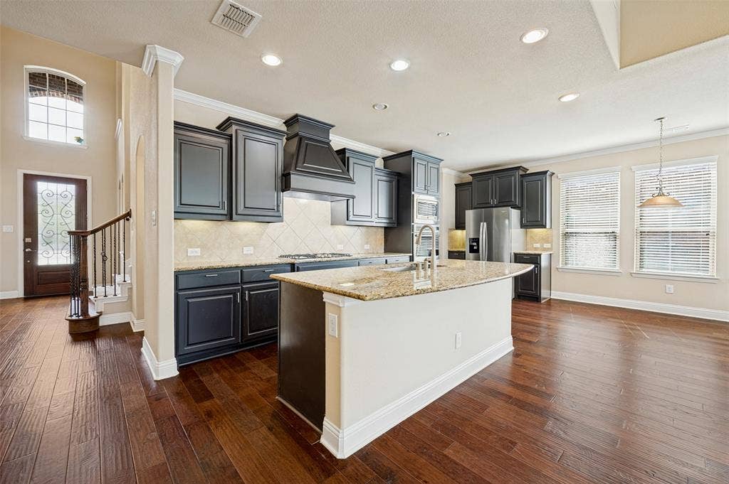 10365 Perkins Lane, Frisco, TX 75035 10365 Perkins Lane, Frisco, TX 75035
