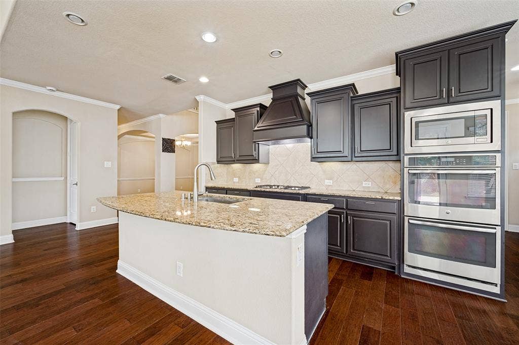 10365 Perkins Lane, Frisco, TX 75035 10365 Perkins Lane, Frisco, TX 75035