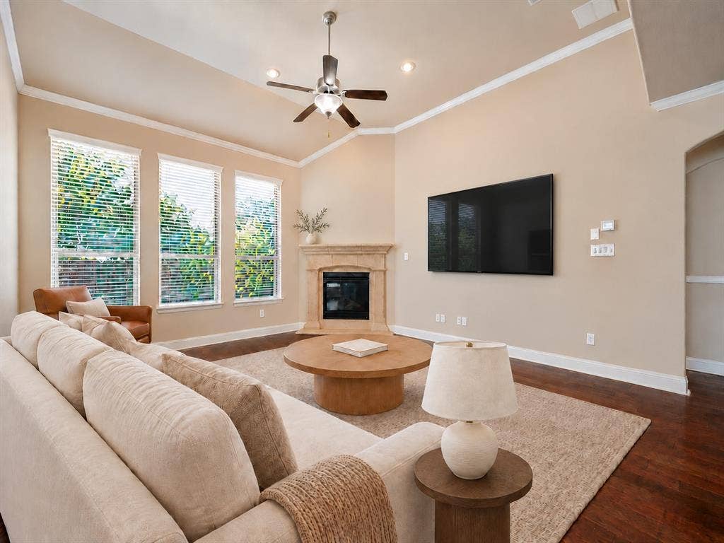 10365 Perkins Lane, Frisco, TX 75035 10365 Perkins Lane, Frisco, TX 75035