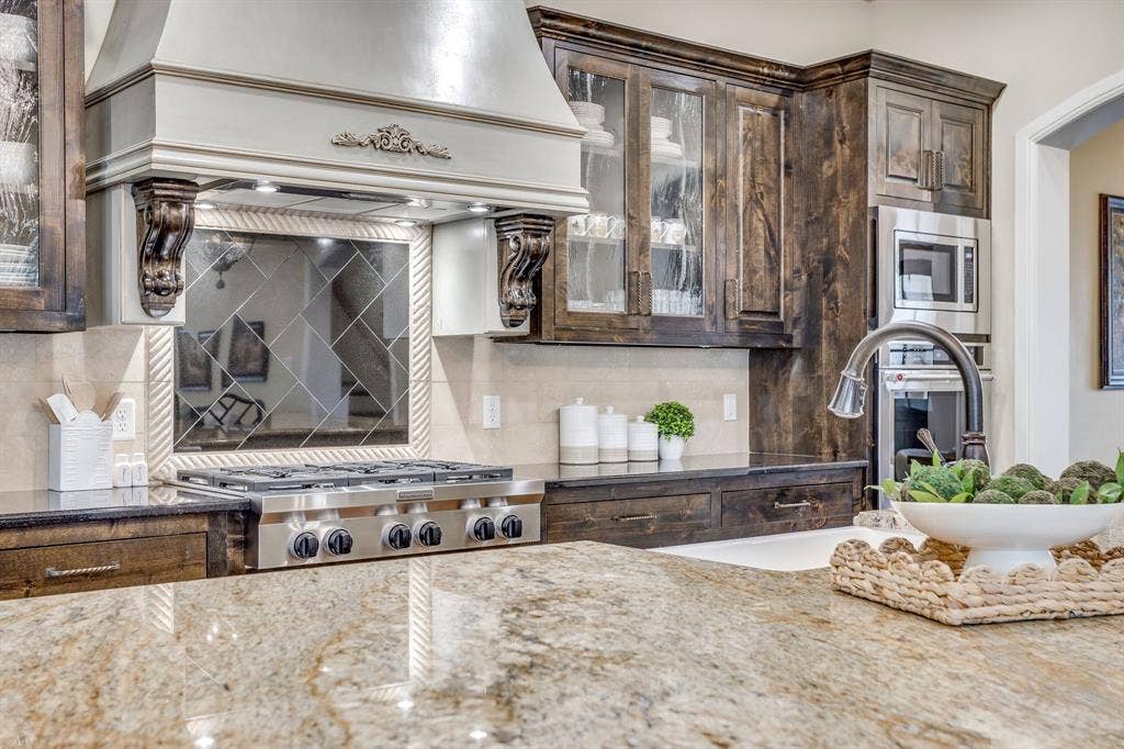 4525 Marbella Circle, Fort Worth, TX 76126