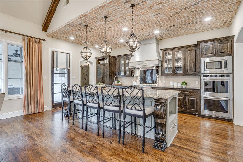4525 Marbella Circle, Fort Worth, TX 76126