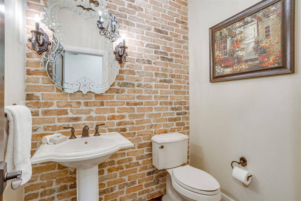 4525 Marbella Circle, Fort Worth, TX 76126