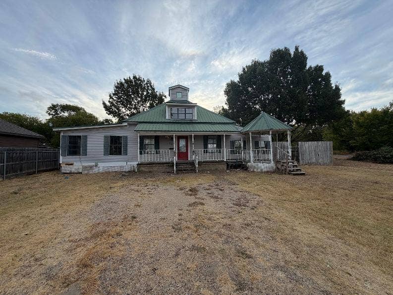 Property photo for 202 Kimbell Street, Mesquite, TX