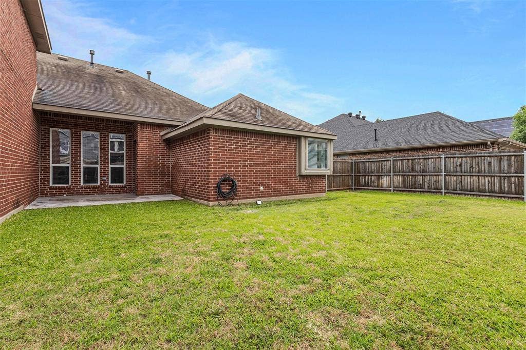 7413 Providence Drive, Rowlett, TX 75089 7413 Providence Drive, Rowlett, TX 75089