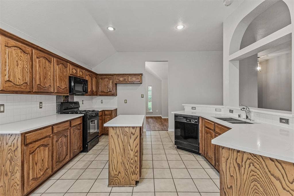 7413 Providence Drive, Rowlett, TX 75089 7413 Providence Drive, Rowlett, TX 75089
