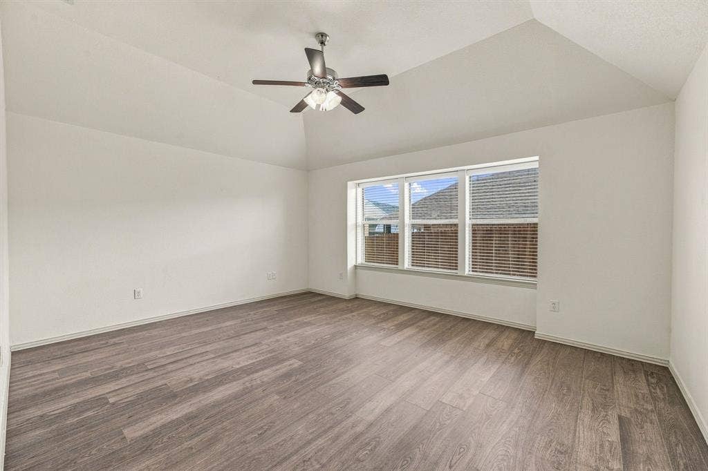914 Winding Road, Granbury, TX 76049 914 Winding Road, Granbury, TX 76049