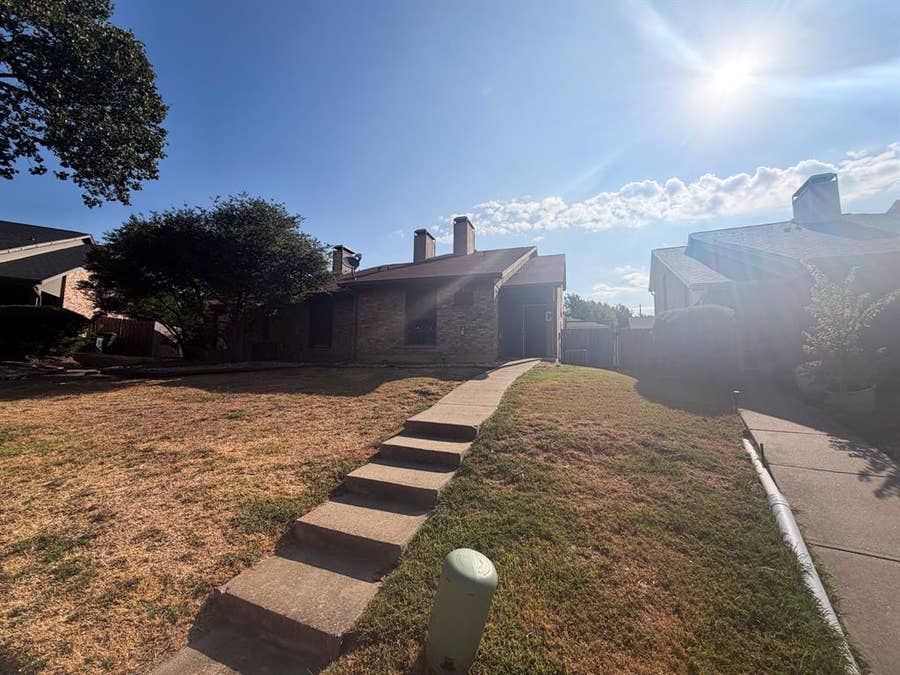 Property photo for 615 Lost Springs Court, #C, Arlington, TX